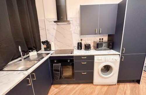Luton Apartment | Modern 2 Bedroom Flat in Luton Town Centre