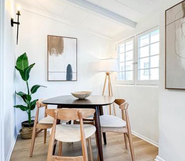Westwood House | Modern 2-Bedroom Gem Close to Beverly Hills - DOH2