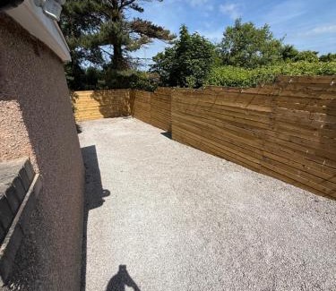Llanddulas House | Modern 2 Bedroom Private Detached Cottage