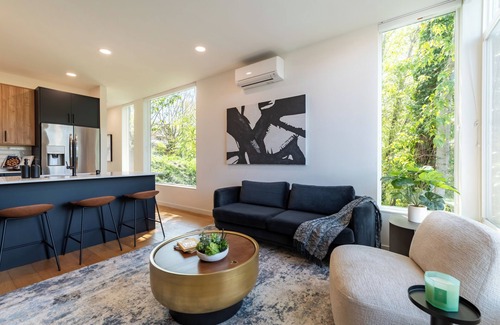 Atlantic House | Modern 2-Bedroom Townhome with A/C