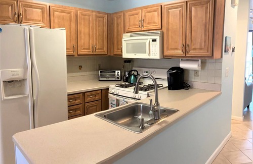 Seaside Heights Condo | Modern 3-Bdrm, 3-level, 3 Bathrm & Inground Pool