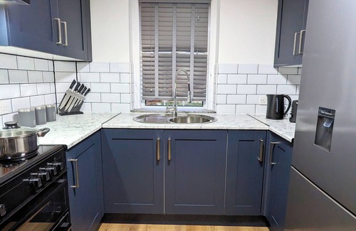 Halstead House | Modern 3 bed 1 bath house in Halstead with private garden, free parking and WiFi