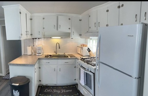 Nazareth Apartment | Modern 3 Bedroom Apartment in Downtown Nazareth