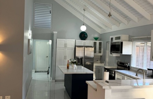 Priory House | Modern 3-bedroom house in a gated community, free WiFi in beautiful St Ann's Bay