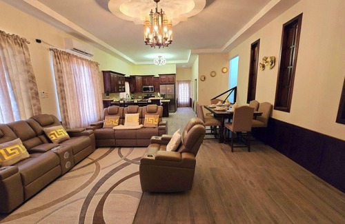 Trinidad House | Modern 3-bedroom house in awesome Barrackpore with WiFi, AC