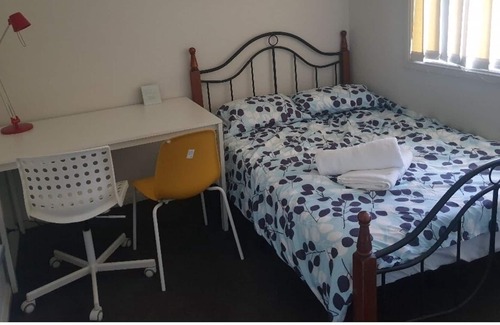 Hornsby Villa | Modern 3 bedroom townhouse in Hornsby Centre