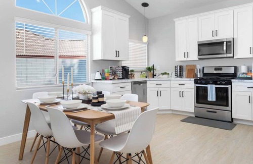 North Las Vegas House | Modern 3 BR Home w/Hot Tub, Pool, Golf!