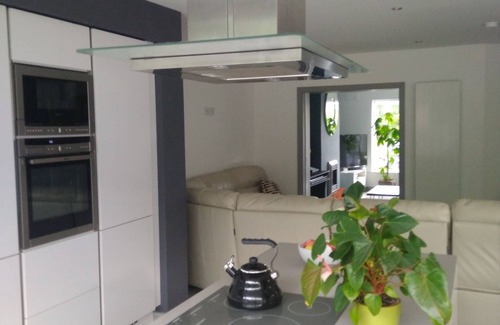 Beaumont House | Modern 4 bed house near Dublin City