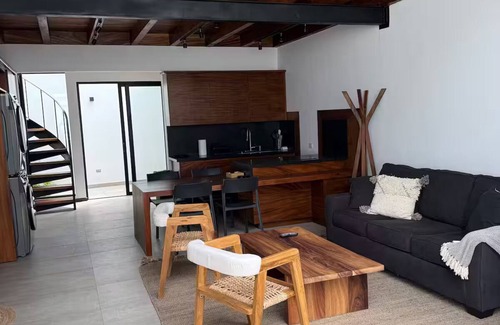 Santa Ana Villa | Modern and architectural loft