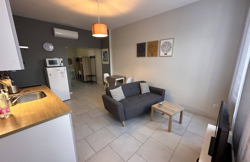 Contrexeville Apartment | Modern and comfortable furnished apartment in Contrexéville in a green setting