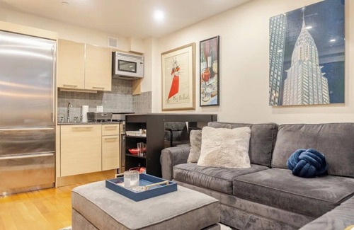 Upper East Side Apartment | Modern and Comfortable 1 bedroom and 1.5 bath duplex apartment with terrace!