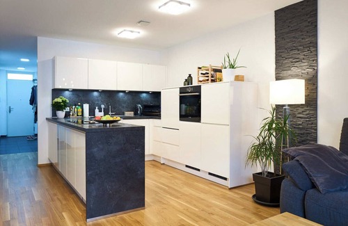 Kornwestheim Apartment | Modern and exclusive 3-room apartment with S-Bahn and supermarket connection