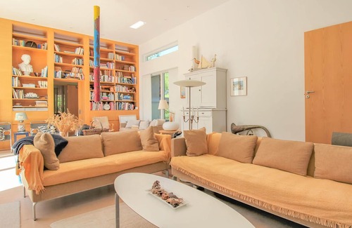 Lervik House | Modern and luxurious house in the first row to the sea.