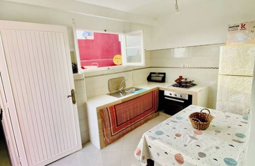 La Corniche House | Modern and quiet comfort a short walk to the beach.