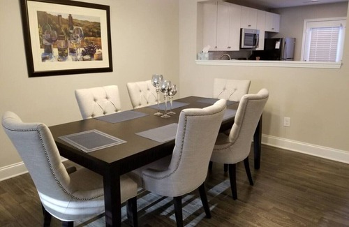 Jamestown House | MODERN AND SPACIOUS 3 BEDROOM HOME IN DT JAMESTOWN