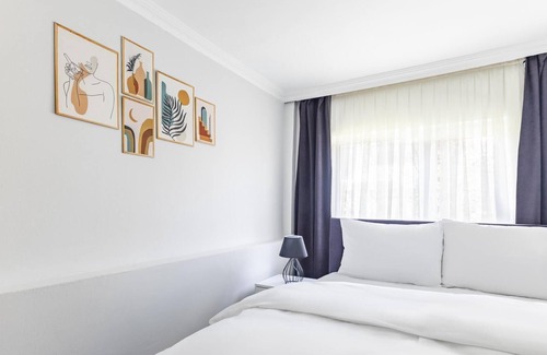 Rasimpasa Apartment | Modern and Spacious Flat in the Heart of Kadikoy
