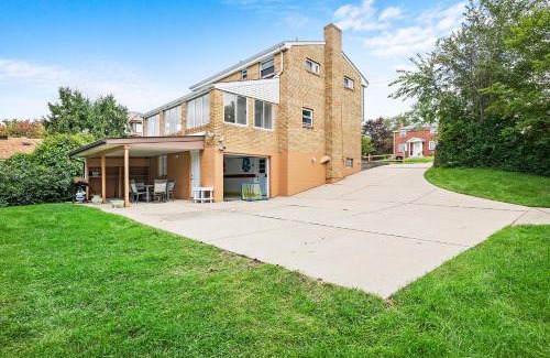 Pittsburgh House | Modern and Spacious House Pittsburgh