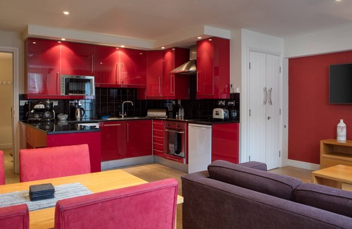 Stratford-upon-Avon Apartment | Modern Apartment in Stratford-Upon-Avon with free car parking.