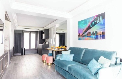 Quartier de la Plaine-de-Monceaux Apartment | Modern apartment - 1BR/4P - Plaine-Monceau