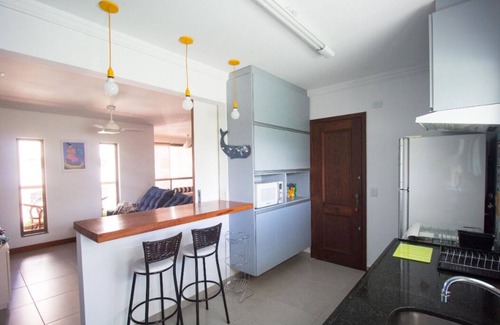 Jardim Belmar Apartment | Modern apartment 2 blocks from the beach