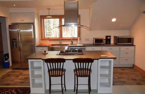 Etna Apartment | Modern Apartment; Easy Commute To Cornell University Or Ithaca College