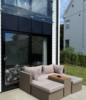 Kristiansand Apartment | Modern Apartment - Lund