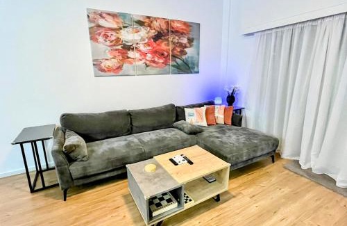 Larnaca Apartment | Modern apartment near McKenzie beach
