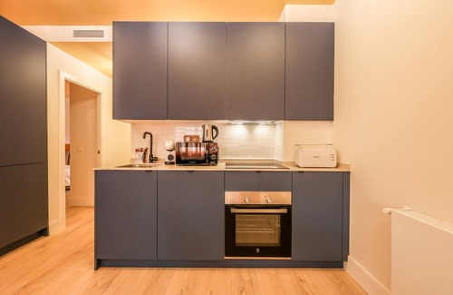 Puerta del Angel Apartment | Modern apartment near the Royal Palace 06