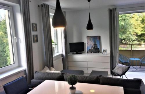 Psie Pole Apartment | Modern apartment near the park, ZOO, 2BD Kitchen Balcony Parking