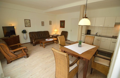 Strucht Apartment | Modern Apartment in Schin op Geul near Valkenburg
