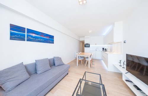 Middelkerke Apartment | Modern apartment on the seafront