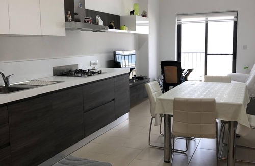 Għadira Apartment | Modern apartment with sea view