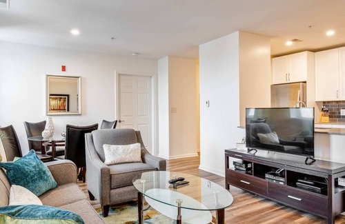 Lexington Apartment | Modern Apt Close to Downtown ALH-12242