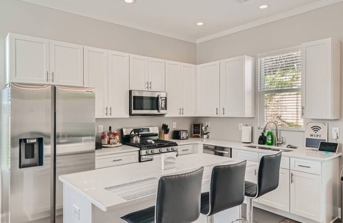Pittsburgh House | Modern Atlanta Haven