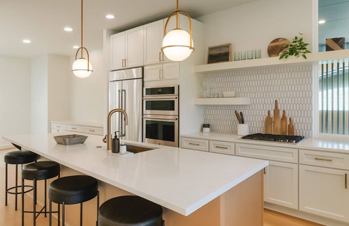 Dawson House | “Modern Austin Oasis with Private Pool – Walk to Zilker & South Lamar!”