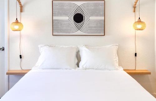 North Park House | Modern Boho Oasis - Fast Wifi & Shuffleboard!