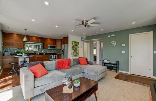 Prescott Valley Cabin | Modern cabin hidden among the trees- Unwind and relax on the porch creek-side.