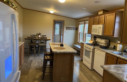 Benezette House | Modern cabin with hot tub, 60 acres with elk views, at the top of Winslow Hill