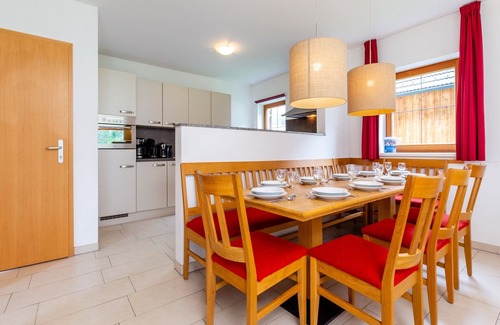 Obertraun Ski Chalet | Modern Chalet in Obertraun with Terrace