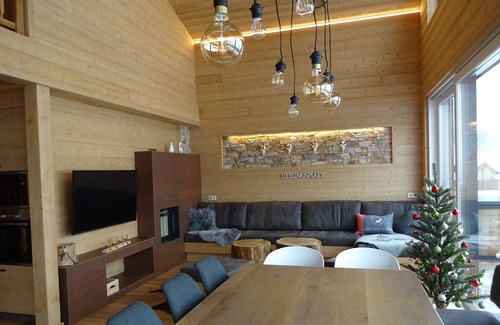 Annaberg im Lammertal House | Modern chalet, new building 2017, 5 bedr. M. Bath en suite, direct access to the slopes