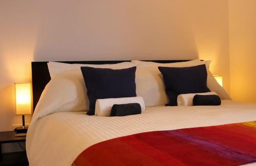 Charlton House | Modern city apartment