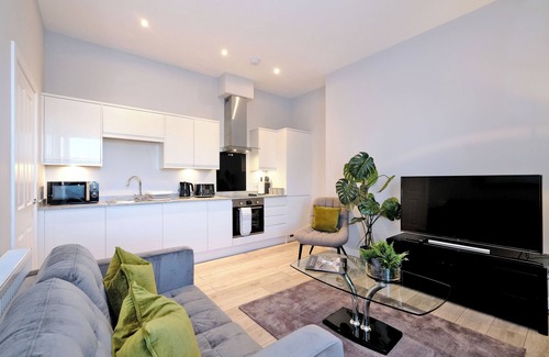 Aberdeen West End Apartment | Modern City Centre Apartment in Aberdeen