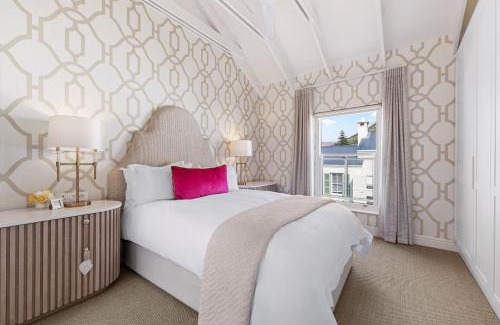 Kalk Bay Apartment | Modern Coastal Townhouse at The Majestic