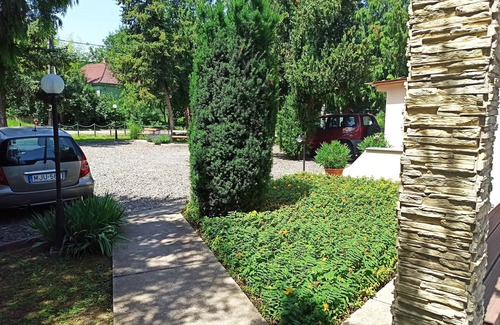 Szazhalombatta Apartment | Modern, comfortable apartment with excellent location
