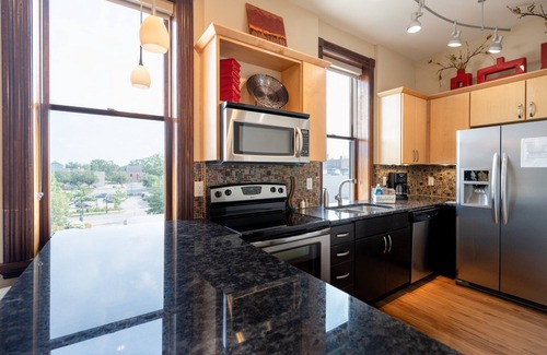 Holland Condo | Modern Condo in Downtown Holland: The Ontario