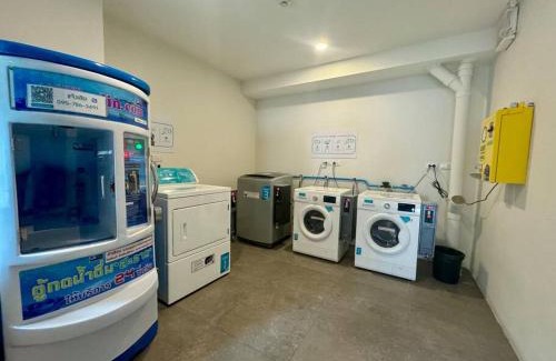 Bang Lamphu Lang Apartment | Modern Condo Near Icon Siam & BTS Krung Thonburi