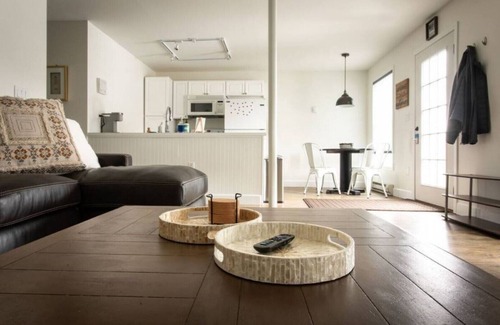 Caroline House | MODERN Country Retreat! 6 miles to Ithaca & hiking