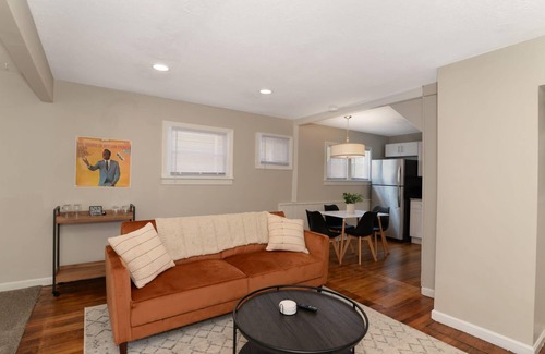 Brook Park House | Modern & Cozy 2BR Home – Elevate Your Stay!