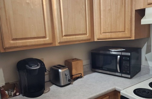 Webster Square Apartment | Modern Cozy two bedroom apartment with off-street Parking