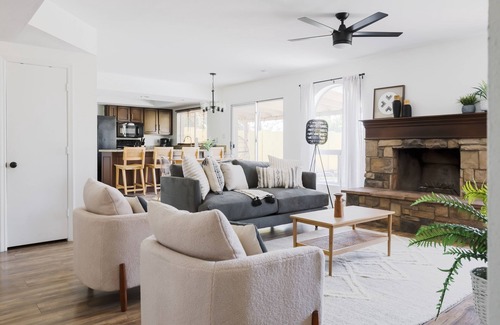 Ahwatukee Foothills House | Modern Desert Oasis with A Pool & Nearby Hiking